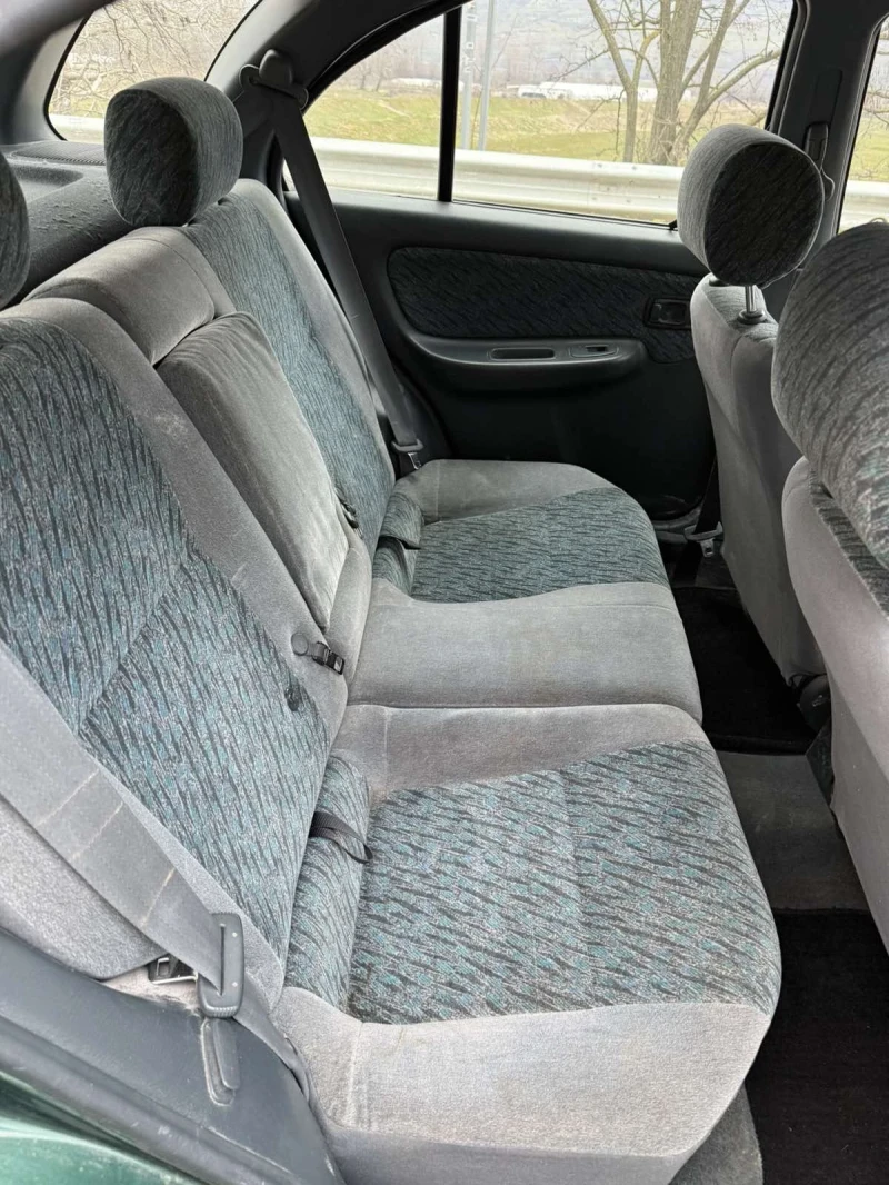 Nissan Almera 1.4 Бензин, снимка 12 - Автомобили и джипове - 52979056