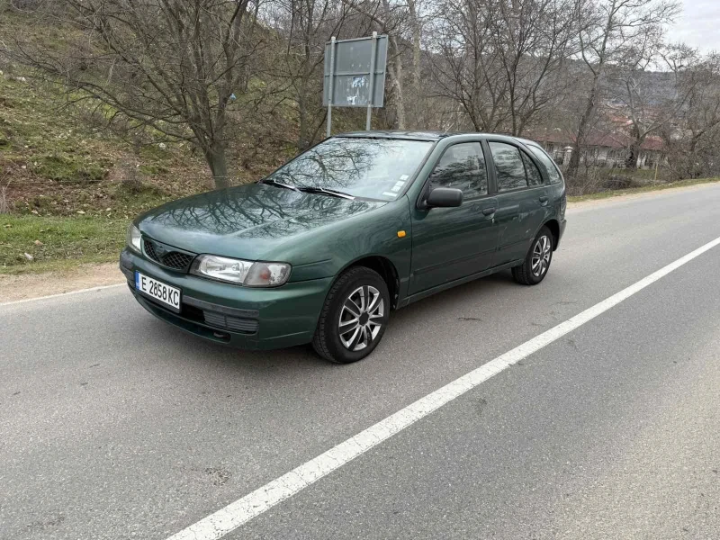 Nissan Almera 1.4 Бензин, снимка 3 - Автомобили и джипове - 52979056