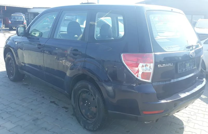 Subaru Forester 2.0/150hp/4бр., снимка 4 - Автомобили и джипове - 24813722