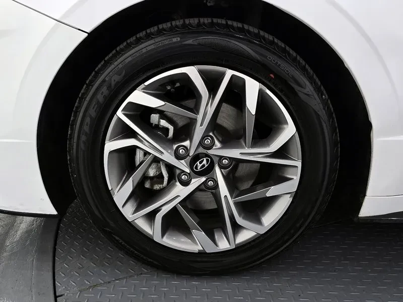 Hyundai Sonata (Dn8) 2.0 Premium, снимка 5 - Автомобили и джипове - 54998770