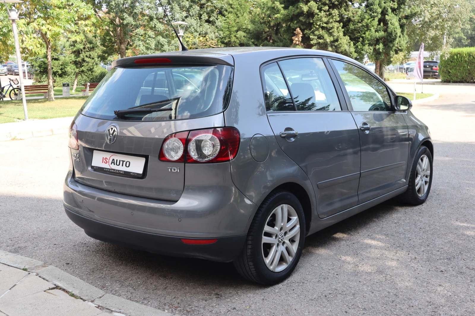 VW Golf Plus 1.9TDI/Klimatronik/Multi - изображение 4