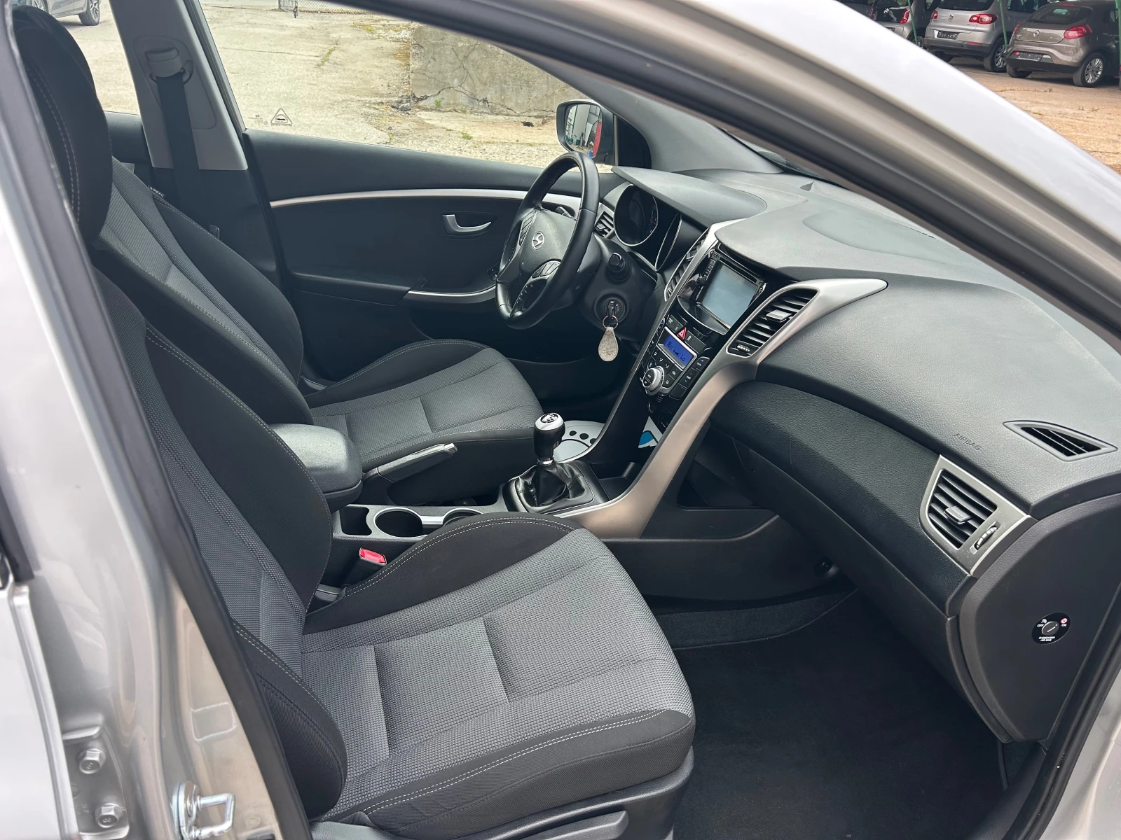 Hyundai I30 1.6crdi-128k.c-LED-НАВИ-ИТАЛИЯ! - изображение 6