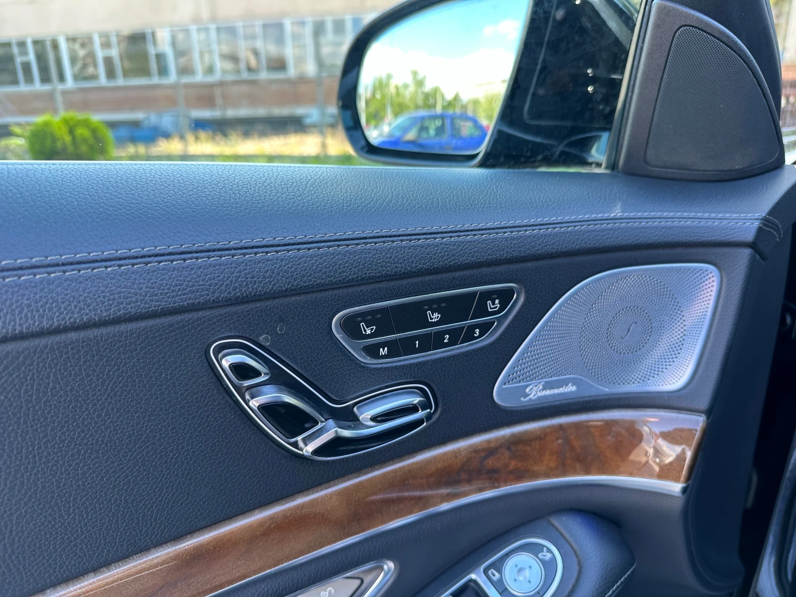 Mercedes-Benz S 350 Обслужен* Масаж* AMG, снимка 7 - Автомобили и джипове - 50580156