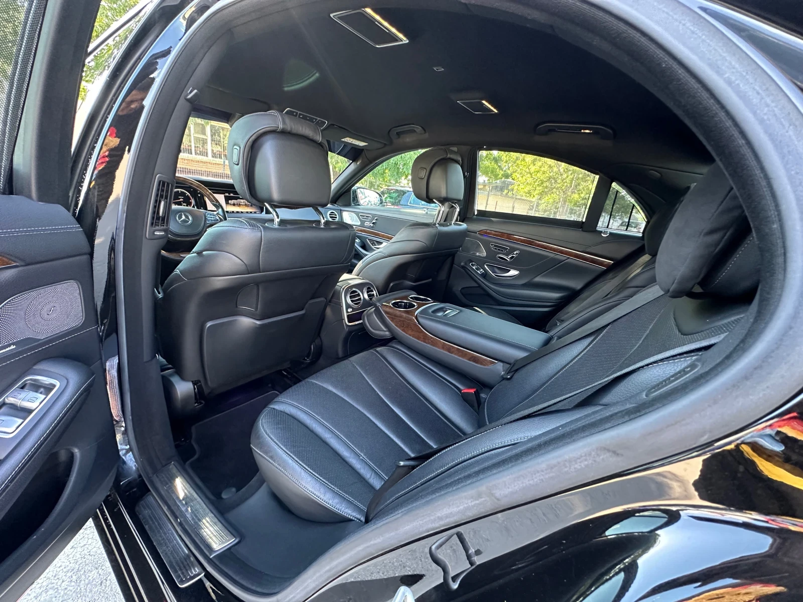 Mercedes-Benz S 350 Обслужен* Масаж* AMG, снимка 8 - Автомобили и джипове - 50580156