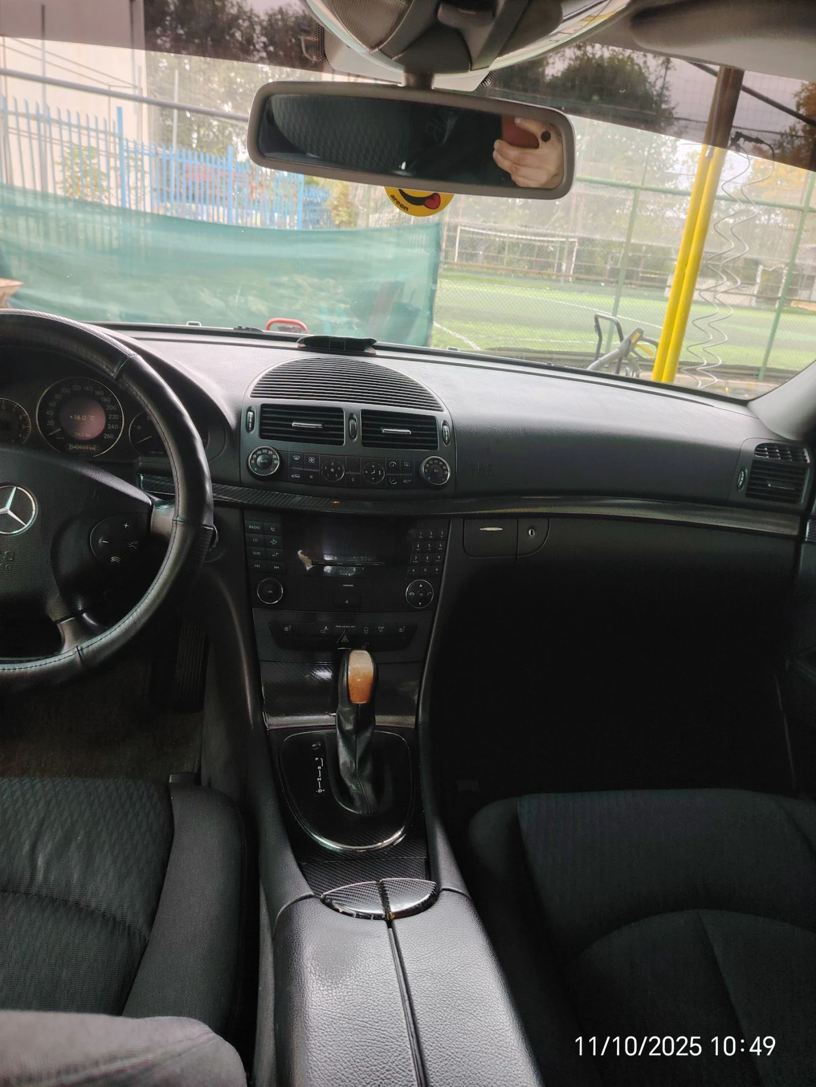 Mercedes-Benz E 220 W211  | Mobile.bg — изображение 6