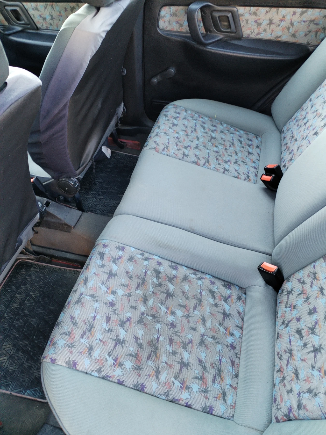 Seat Ibiza 1.9 дизел - изображение 8