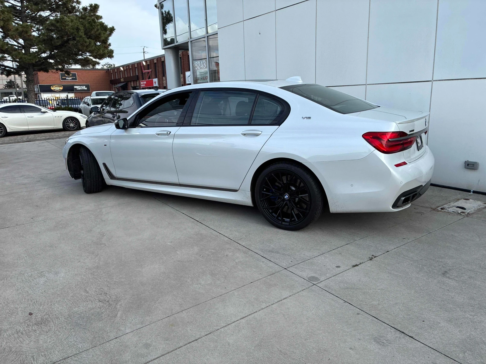 BMW 760 * V12* CARFAX *    | Mobile.bg   2