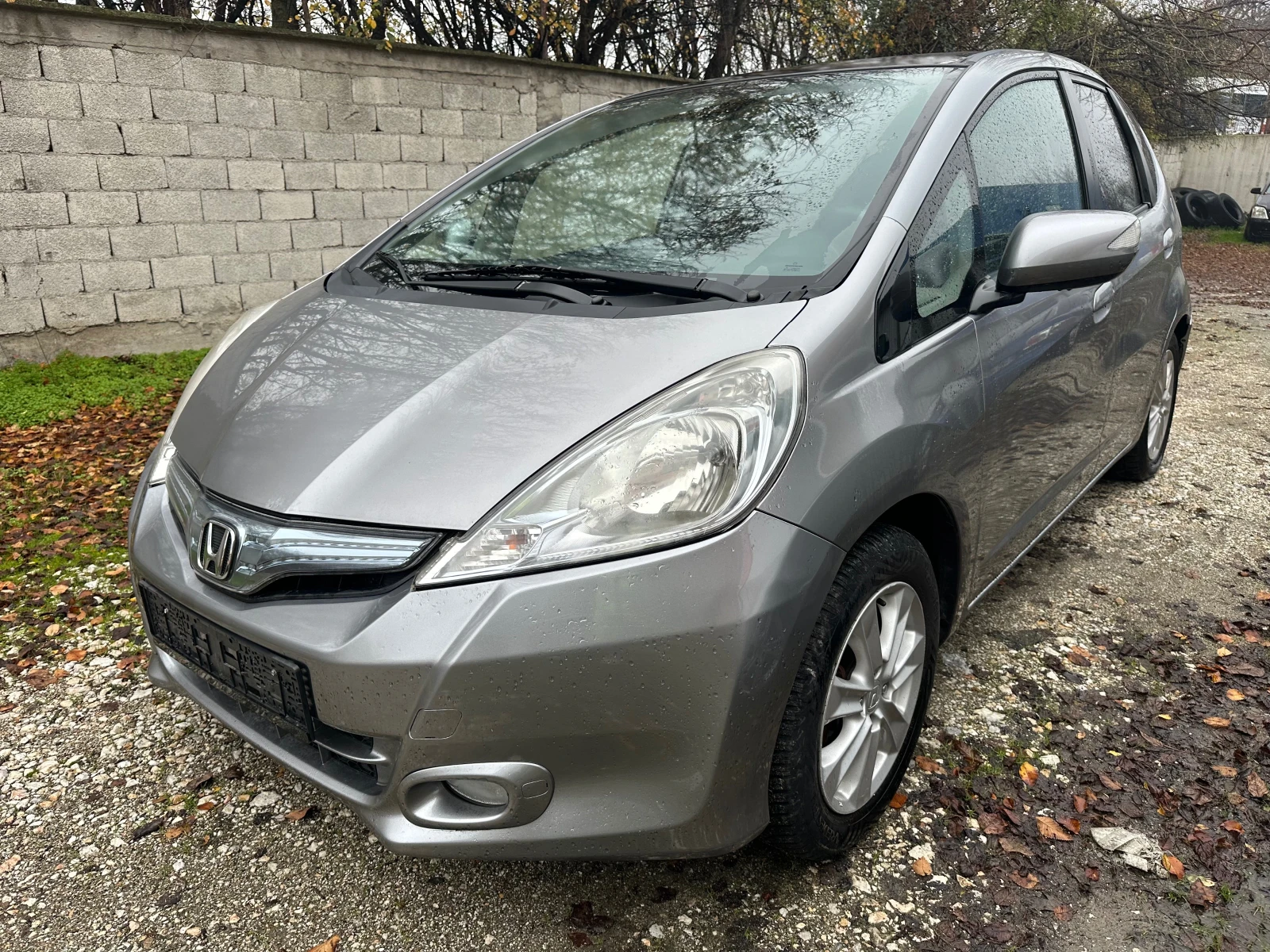 Honda Jazz 1.3i Hybrid Като нова  - изображение 2