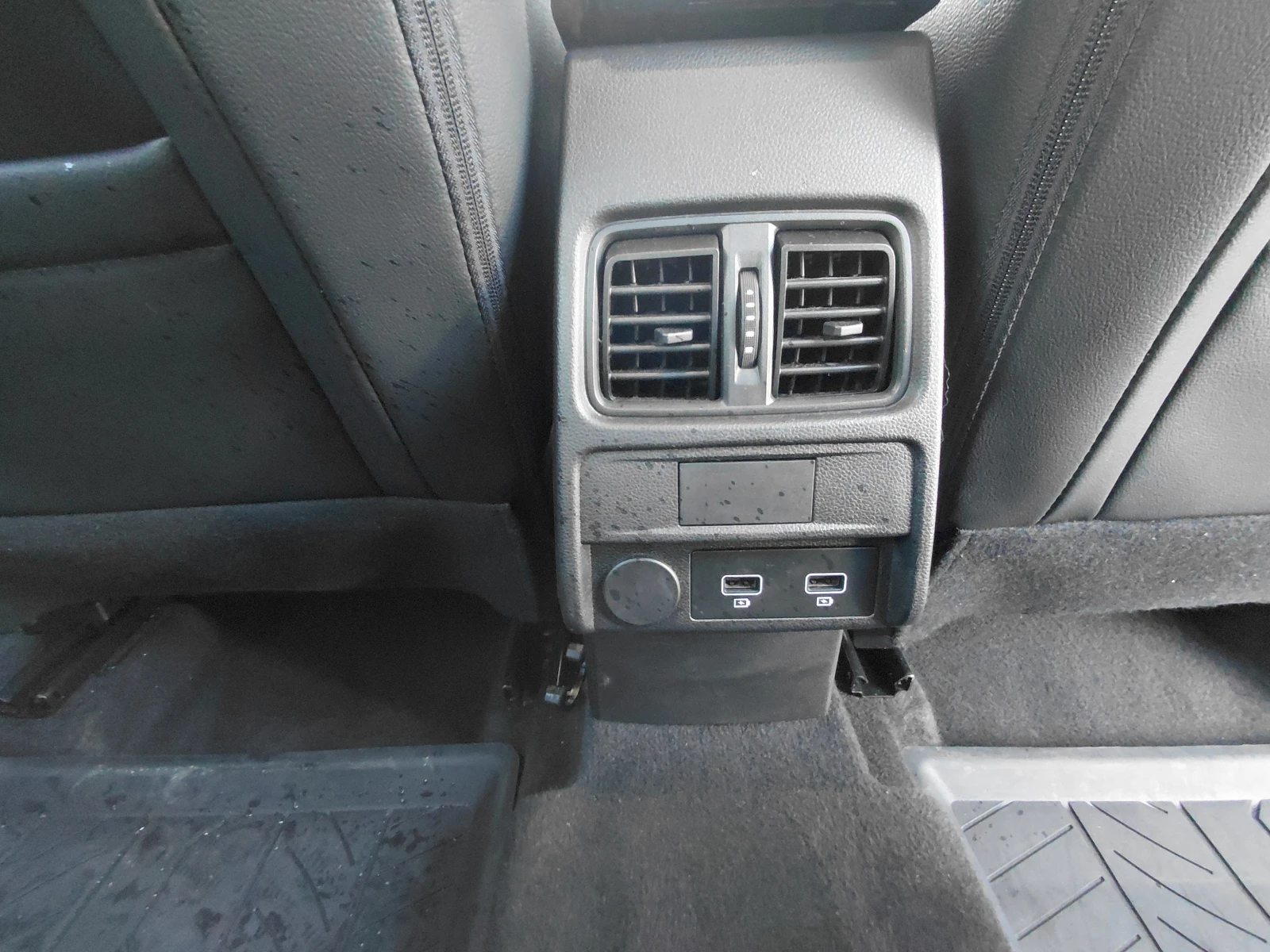 Renault Arkana 1.3TCe/140к.с/Techno, снимка 15 - Автомобили и джипове - 53770337