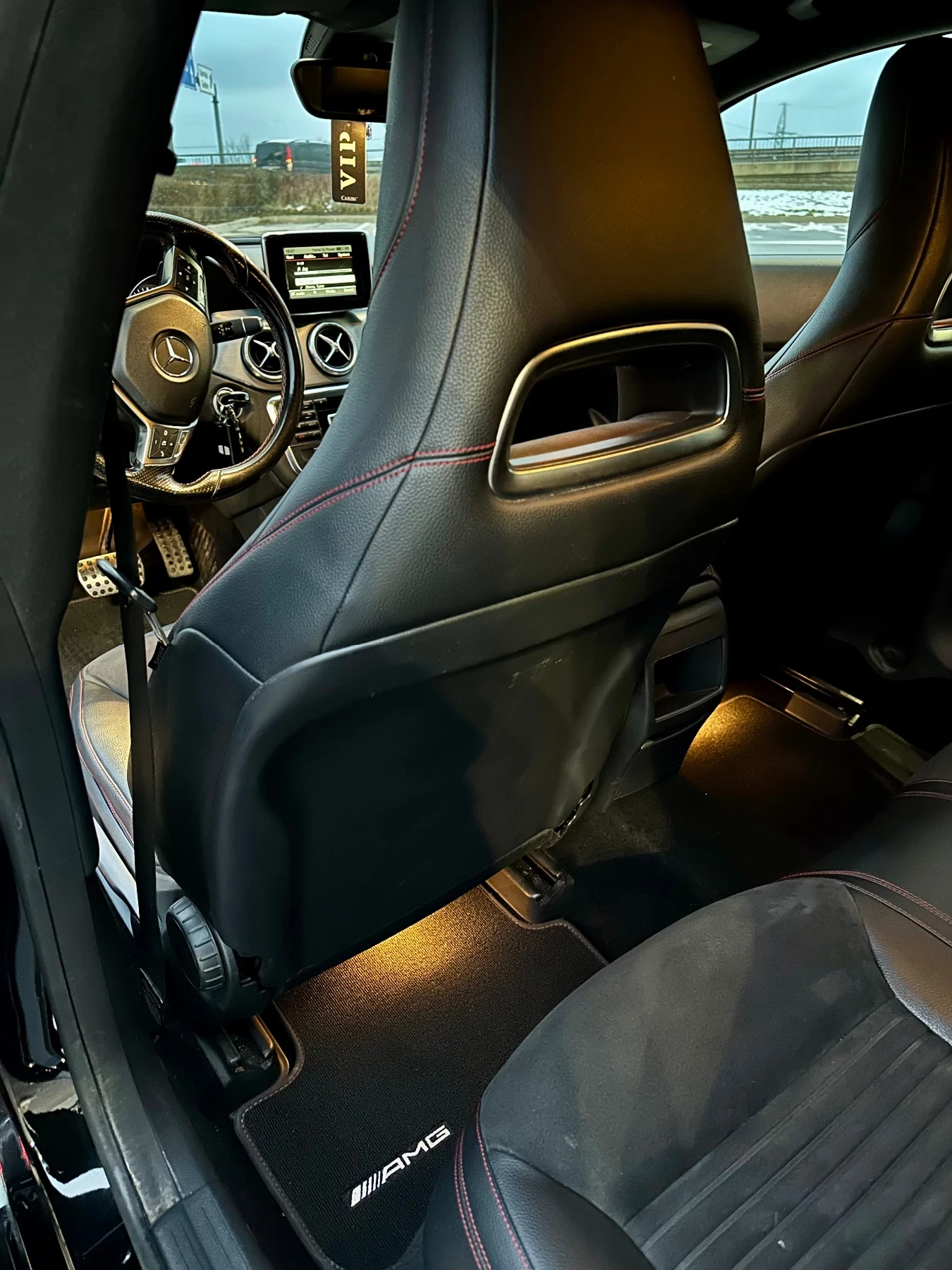 Mercedes-Benz CLA 220 CDI, снимка 13 - Автомобили и джипове - 53773538