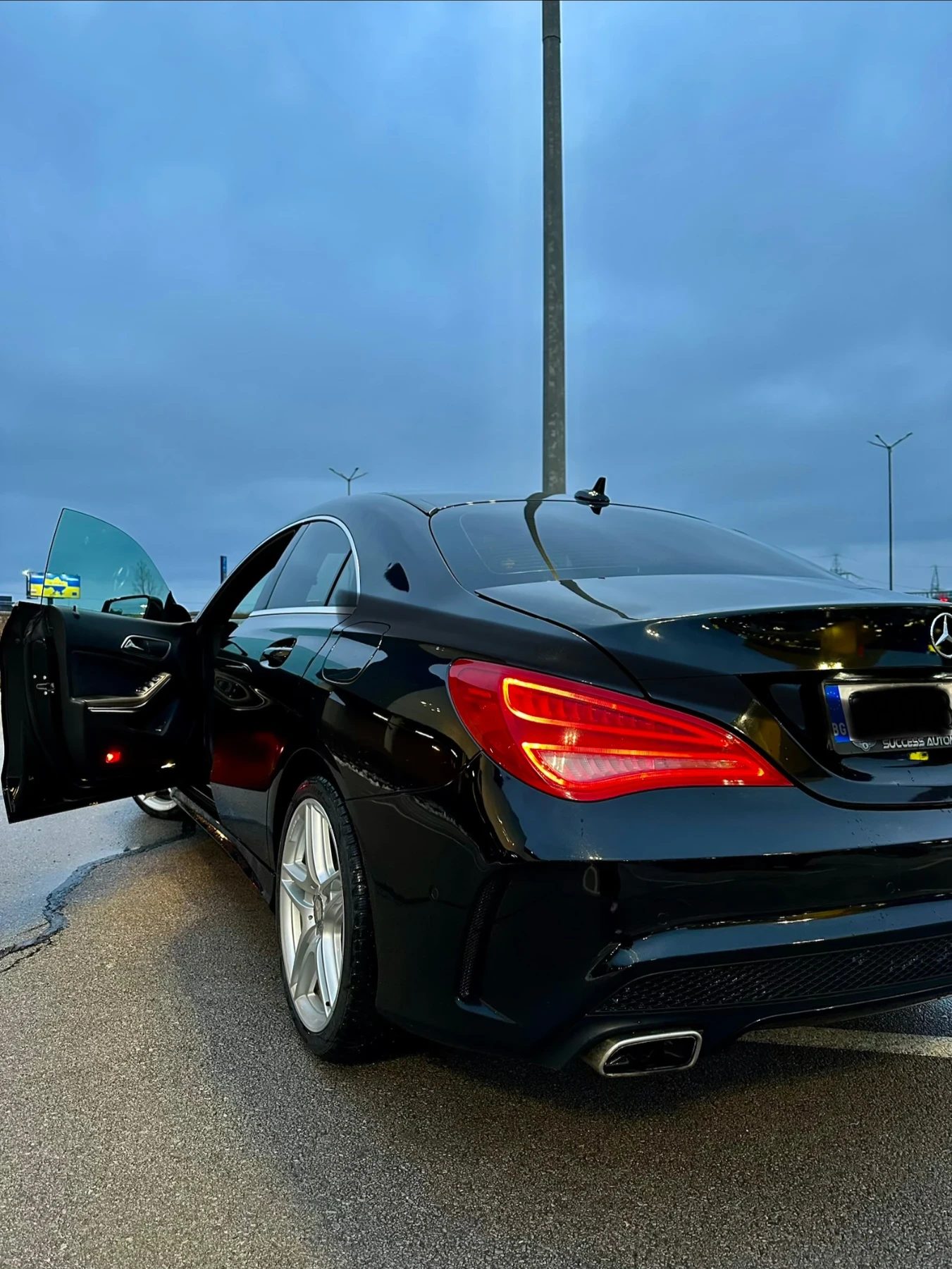 Mercedes-Benz CLA 220 CDI, снимка 9 - Автомобили и джипове - 53773538