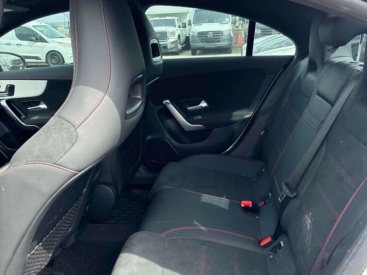 Mercedes-Benz CLA * 250 * CARFAX * ЦЕНА ДО БГ, снимка 12 - Автомобили и джипове - 54121529