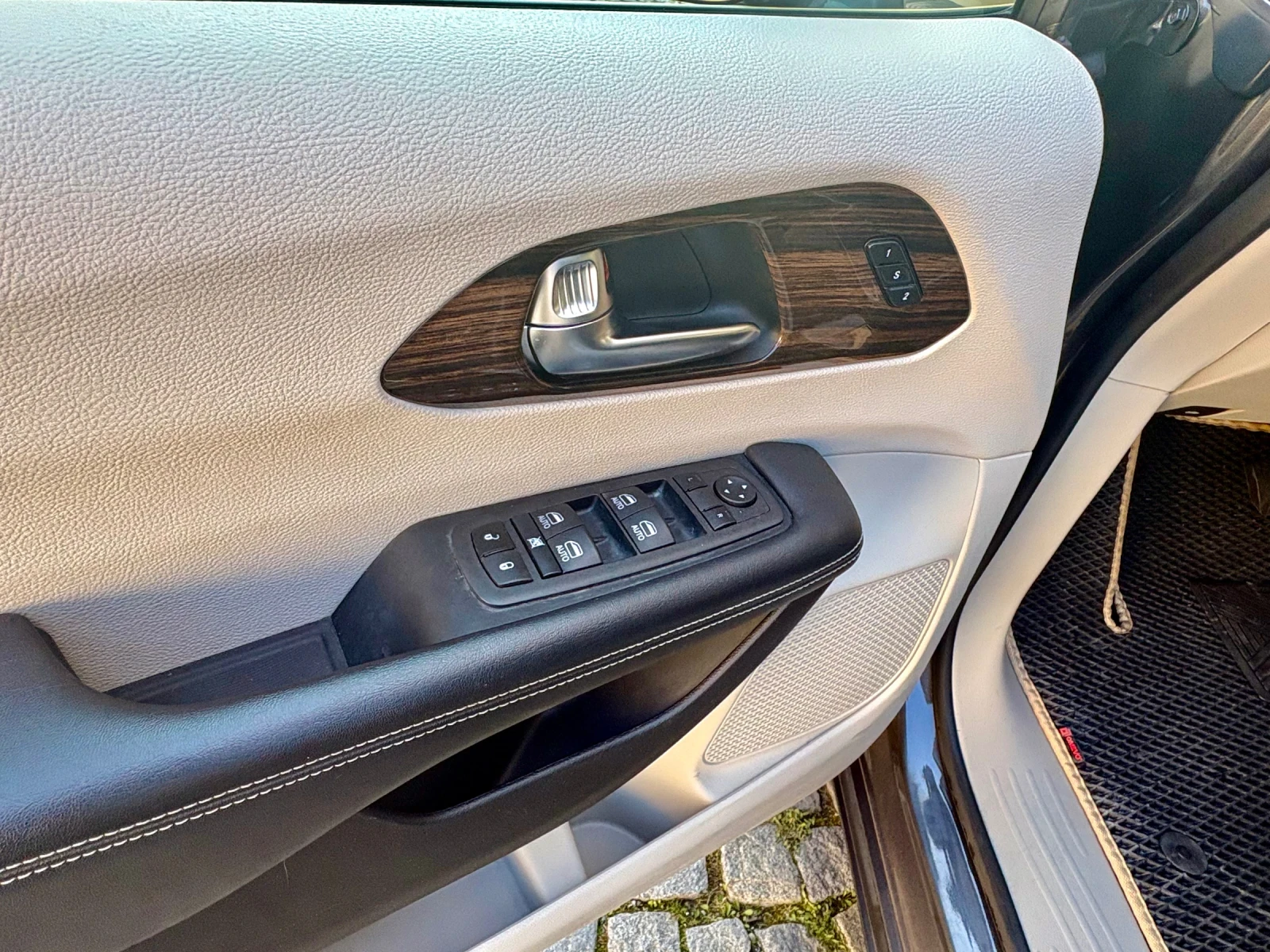 Chrysler Pacifica 3.6 AWD LIMITED | Mobile.bg � ����������� 15