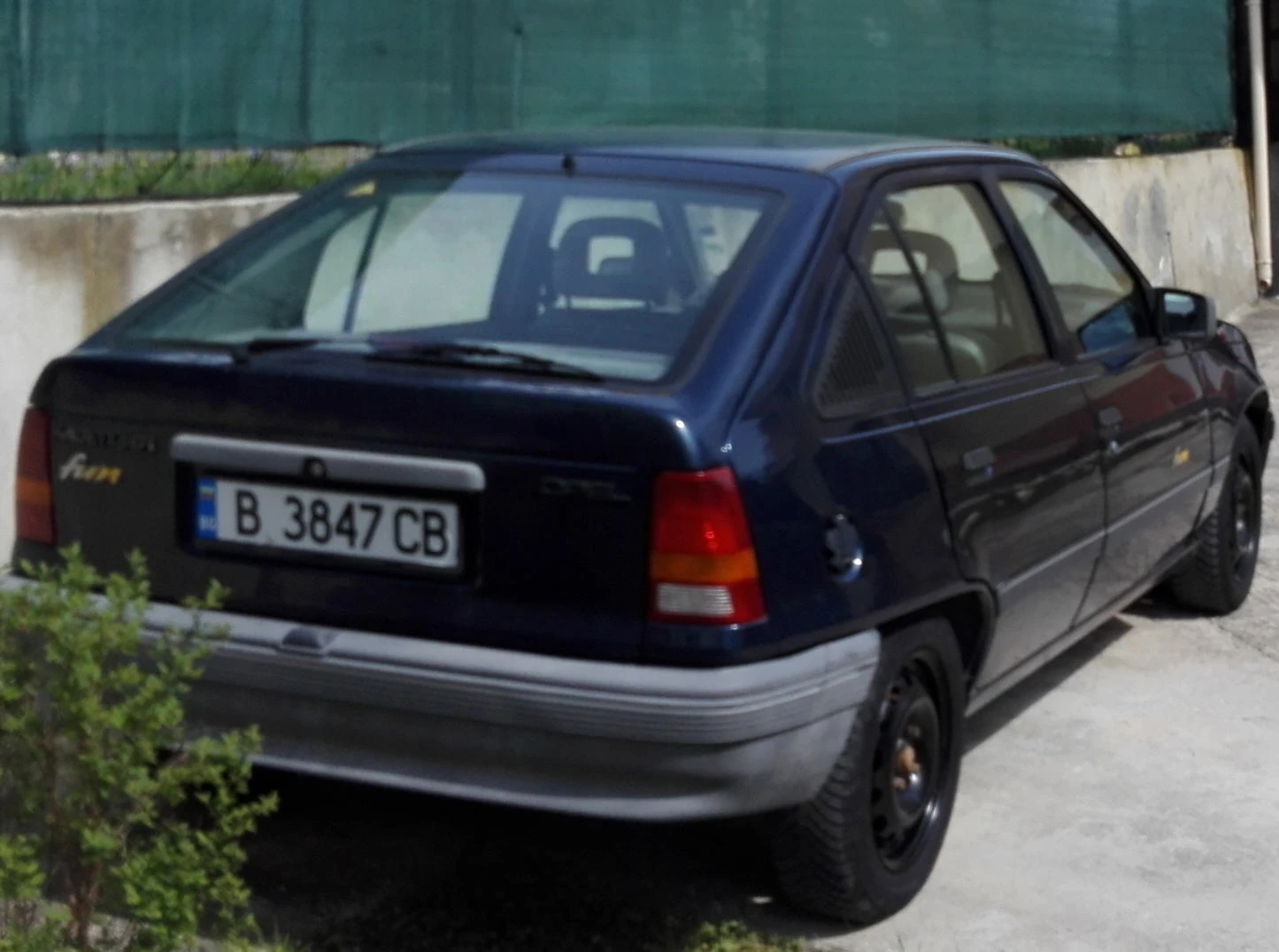 Opel Kadett 1.6 i, снимка 4 - Автомобили и джипове - 54824317