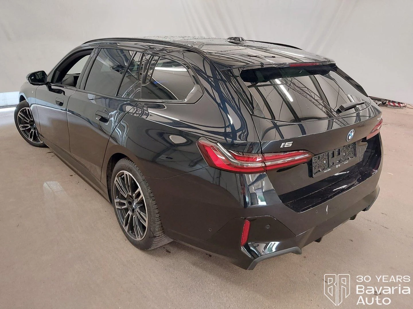 BMW i5 40 eDrive Touring M Sport PRO, снимка 2 - Автомобили и джипове - 55364363