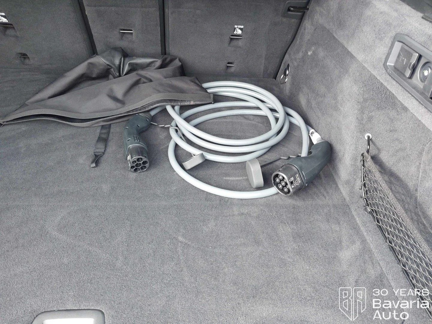 BMW i5 40 eDrive Touring M Sport PRO, снимка 14 - Автомобили и джипове - 55364363