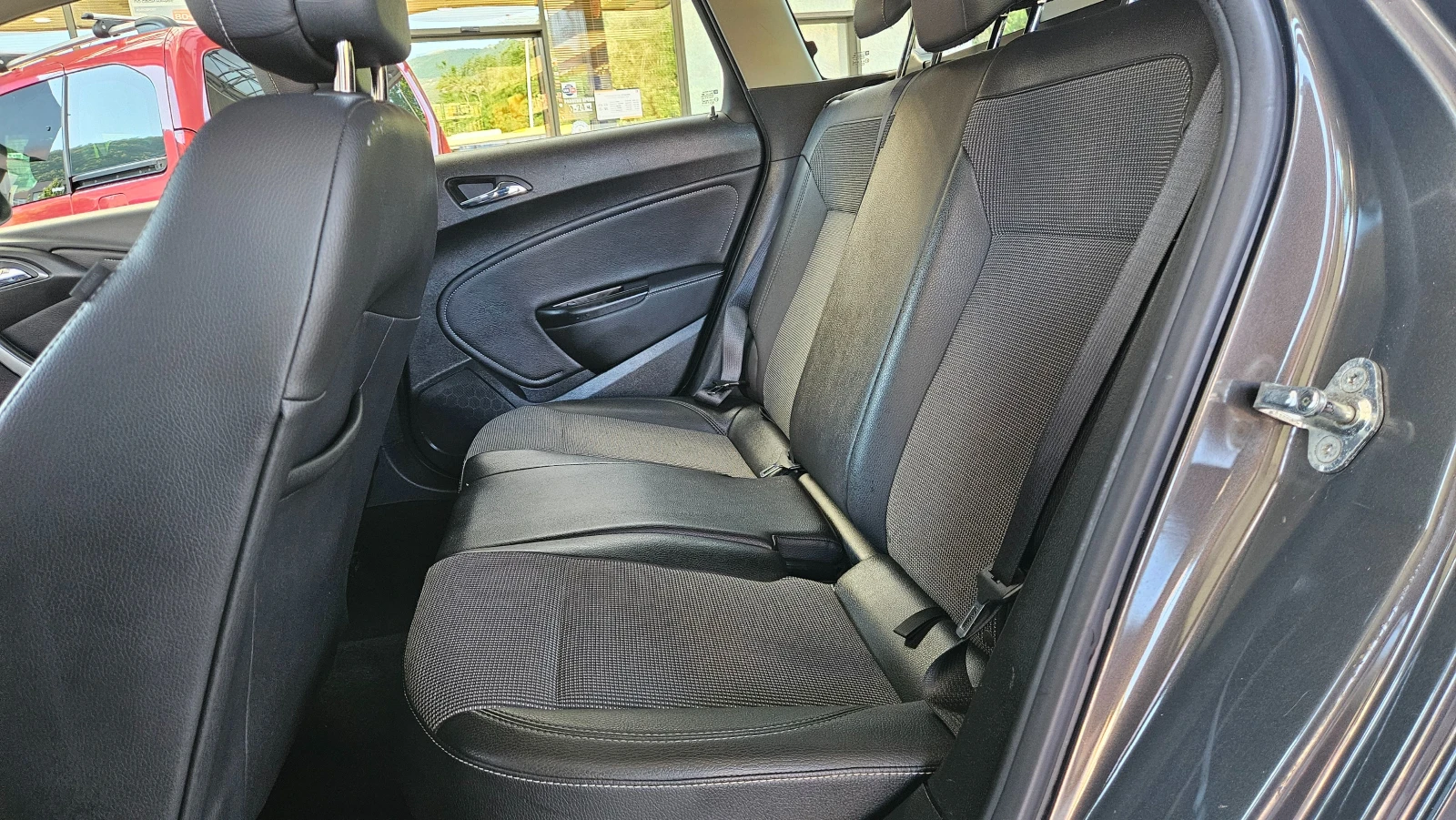 Opel Astra 1.4 GAZ/FACELIFT/KLIMA, снимка 14 - Автомобили и джипове - 55593589