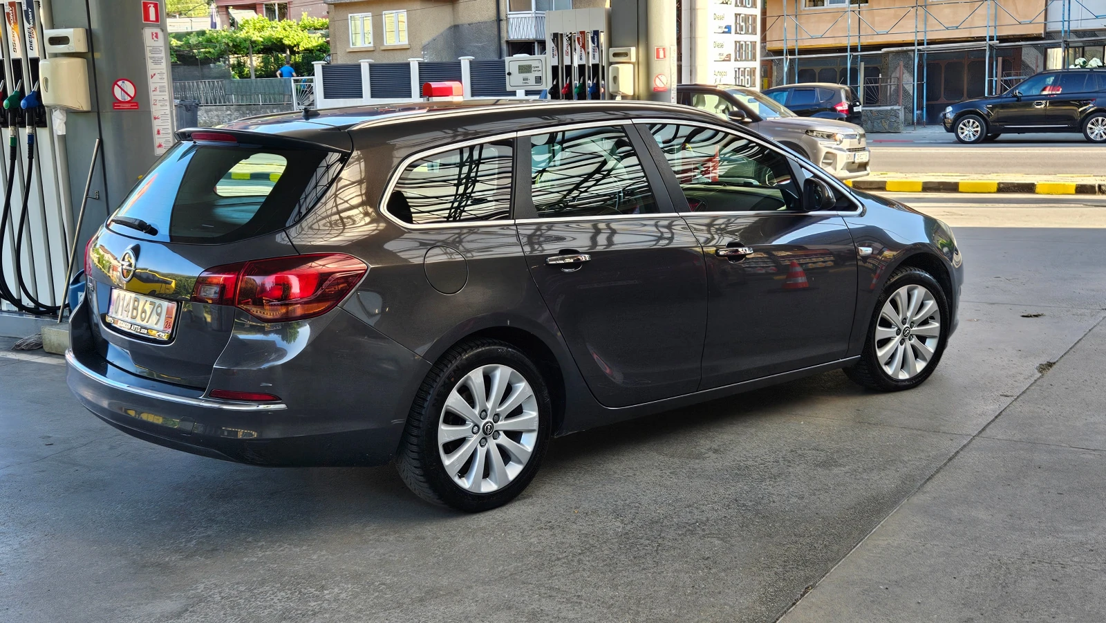 Opel Astra 1.4 GAZ/FACELIFT/KLIMA, снимка 6 - Автомобили и джипове - 55593589