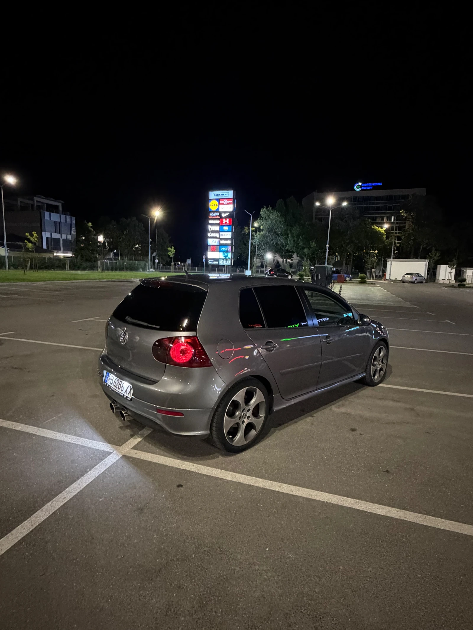 VW Golf Golf V 1.9 TDI 105к.с 6ск. , снимка 6 - Автомобили и джипове - 55756020