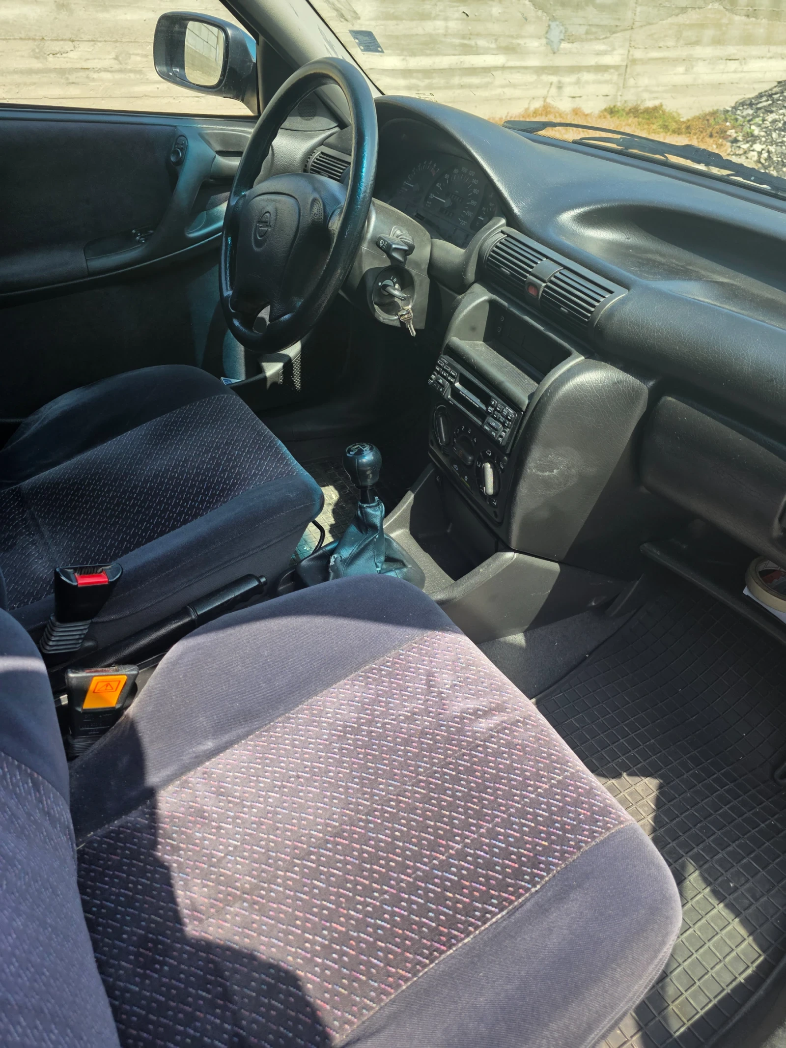 Opel Astra 1.4, снимка 14 - Автомобили и джипове - 55824969