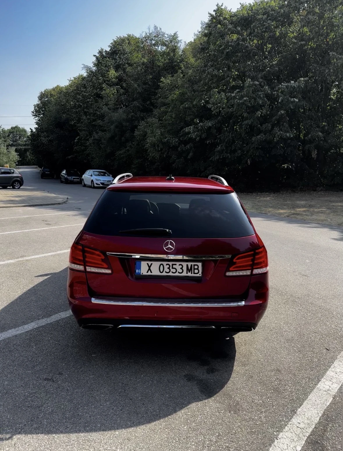 Mercedes-Benz E 220, снимка 8 - Автомобили и джипове - 55904101
