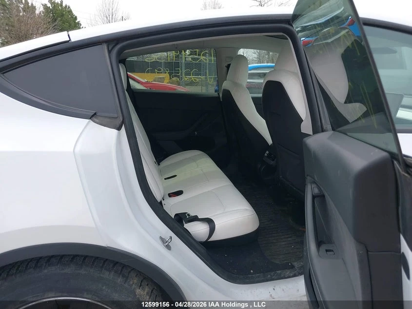 Tesla Model Y Rwd, снимка 8 - Автомобили и джипове - 56475505