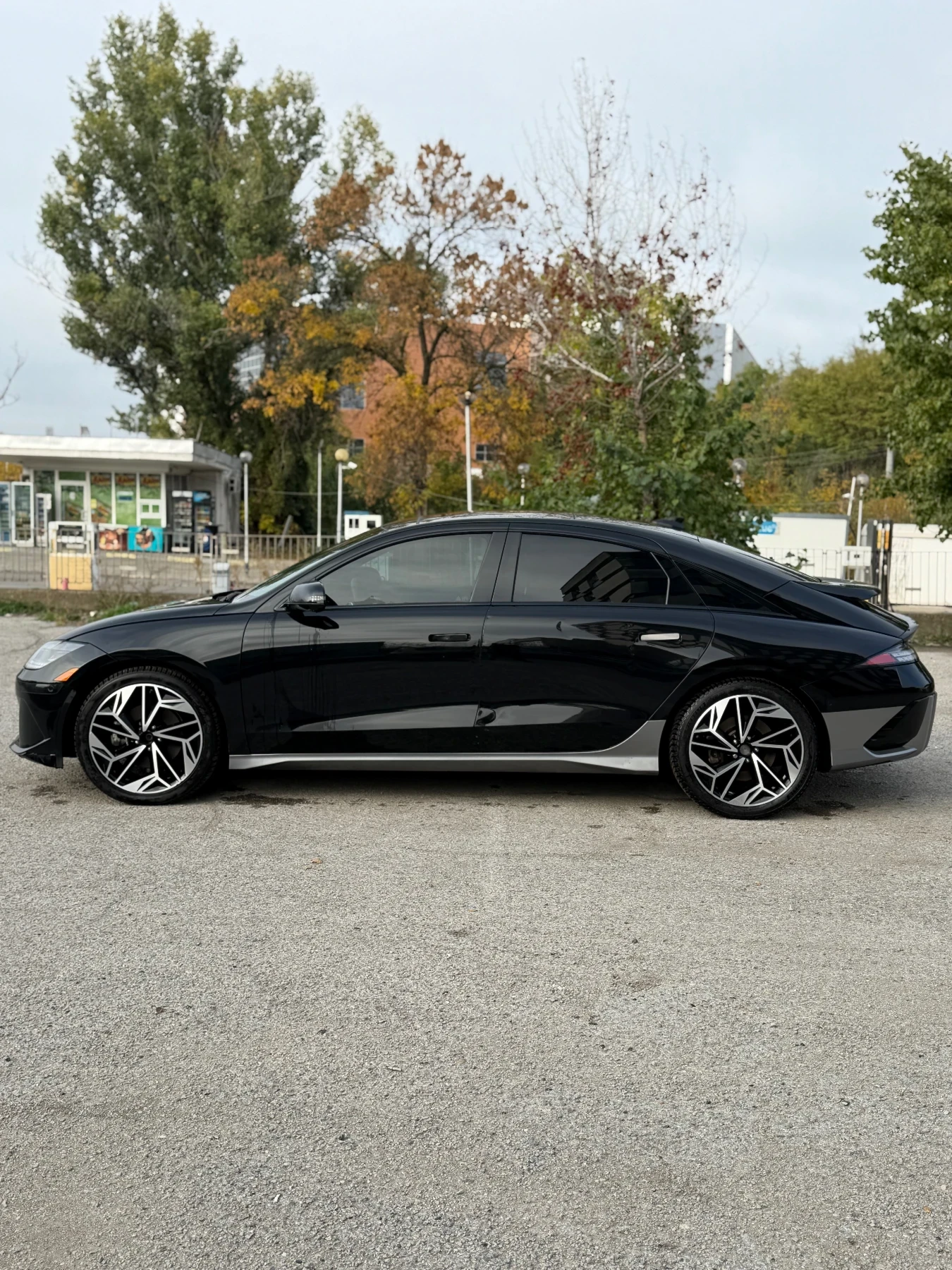 Hyundai Ioniq 6 Premium 77kWh , снимка 8 - Автомобили и джипове - 56646303