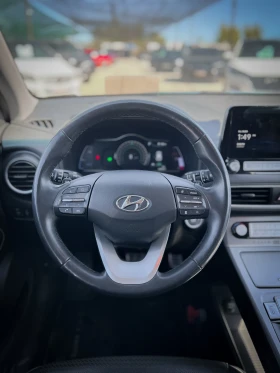 Hyundai Kona PREMIUM 64KWh/SOH100%/BLUELINK/FULL ASSIST/HEADUP - 36499 лв. - 61883778 10