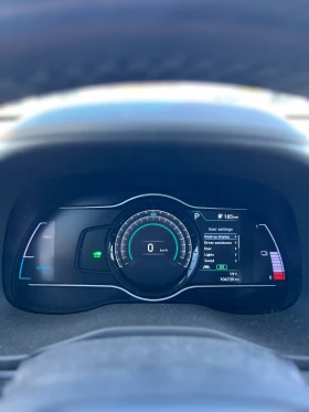 Hyundai Kona PREMIUM 64KWh/SOH100%/BLUELINK/FULL ASSIST/HEADUP - 36499 лв. - 61883778 11