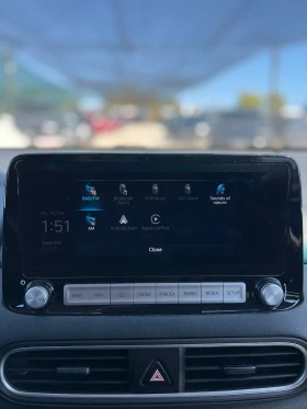 Hyundai Kona PREMIUM 64KWh/SOH100%/BLUELINK/FULL ASSIST/HEADUP - 36499 лв. - 61883778 12