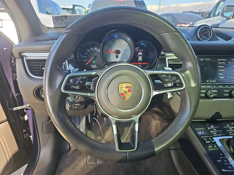 Porsche Macan, снимка 9 - Автомобили и джипове - 49544141