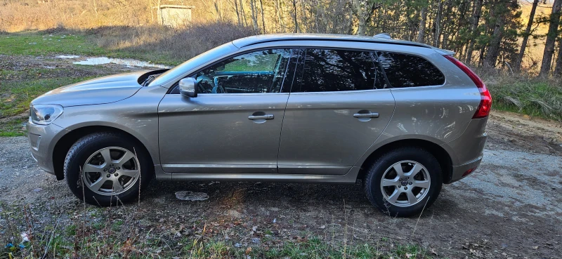 Volvo XC60, снимка 7 - Автомобили и джипове - 52738053