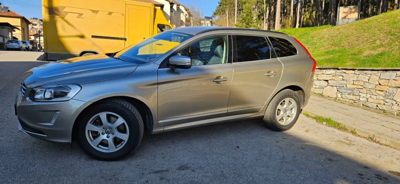 Volvo XC60, снимка 2 - Автомобили и джипове - 52738053
