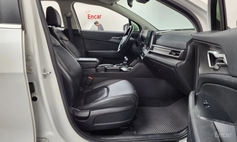 Kia Sportage, снимка 11 - Автомобили и джипове - 53315153