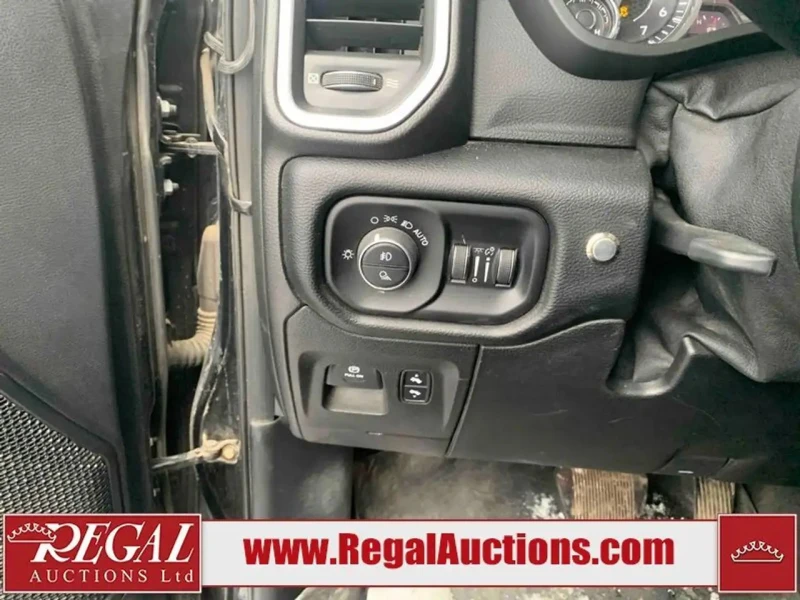 Dodge RAM 1500, снимка 12 - Автомобили и джипове - 53329099