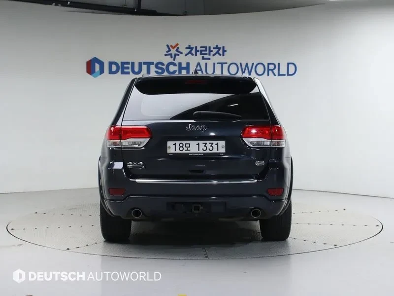 Jeep Grand cherokee 3.0 AWD OVERLAND - изображение 4