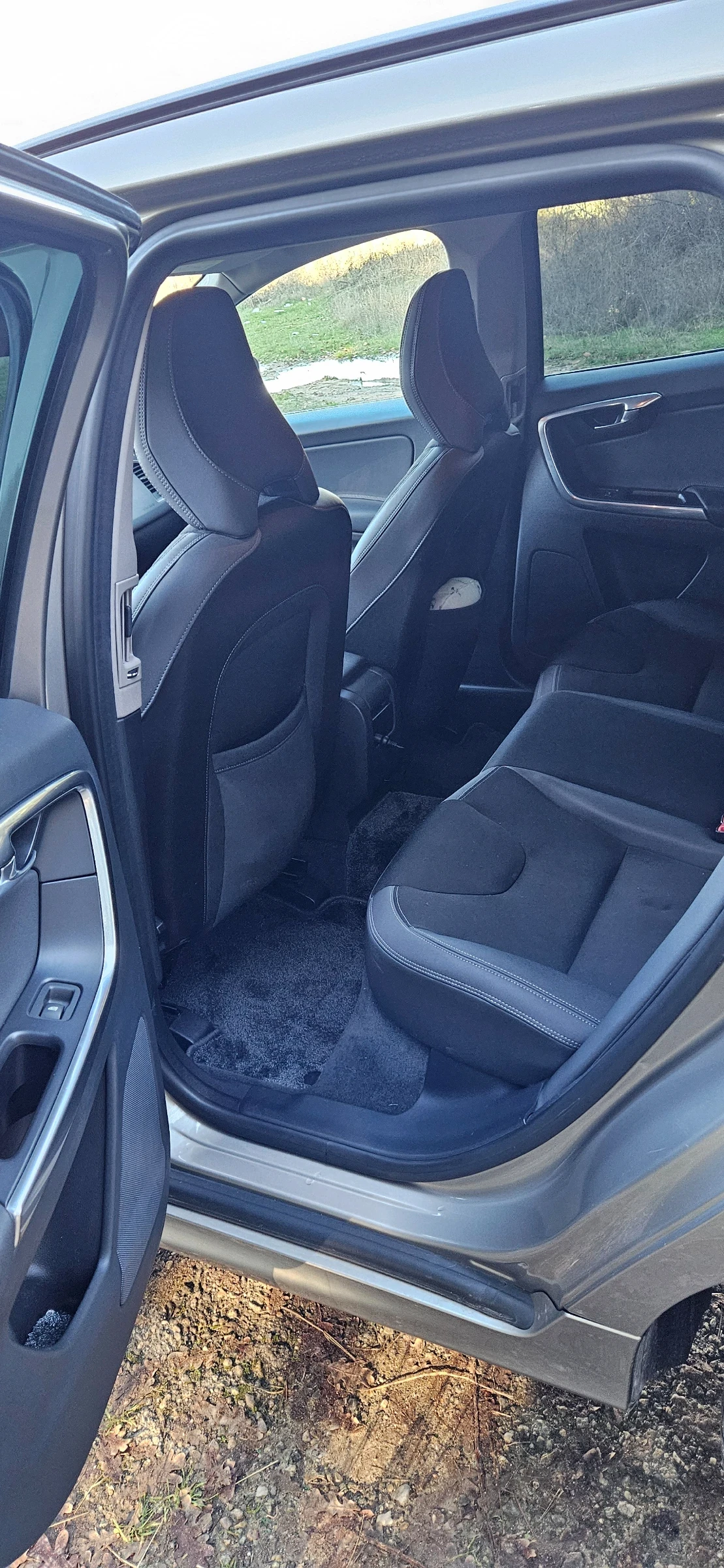 Volvo XC60, снимка 14 - Автомобили и джипове - 54192578