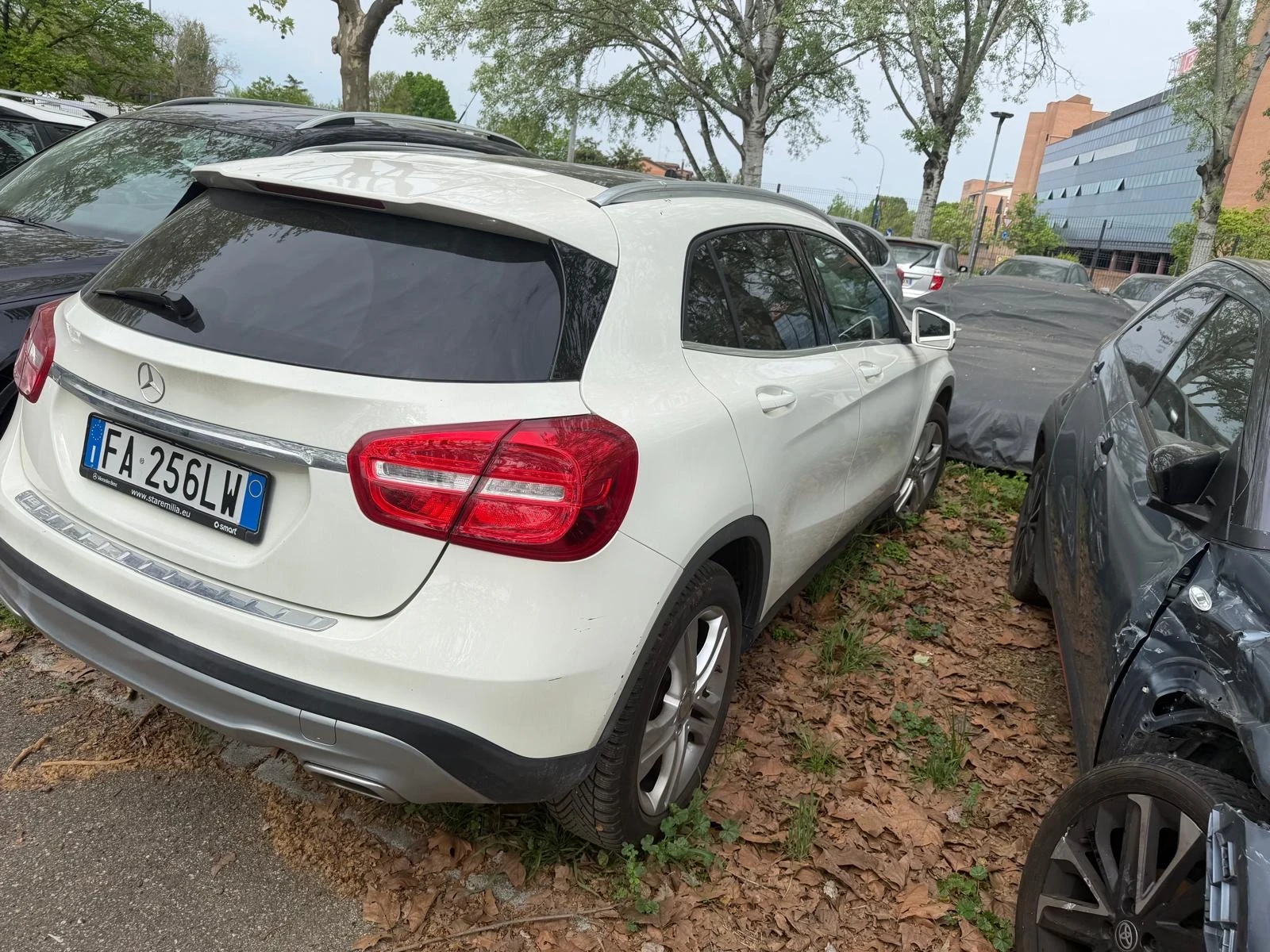 Mercedes-Benz GLA 220 (4x4) , снимка 4 - Автомобили и джипове - 54157145