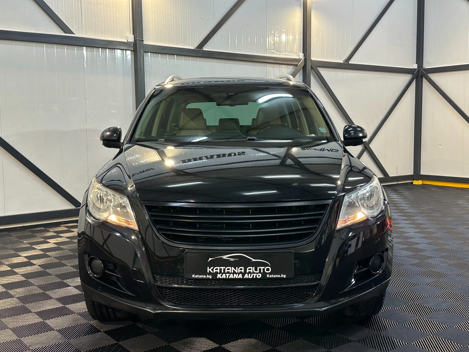 VW Tiguan * 2.0* 4MOTION* ПОДГРЕВ* КОЖА* , снимка 3 - Автомобили и джипове - 55218935