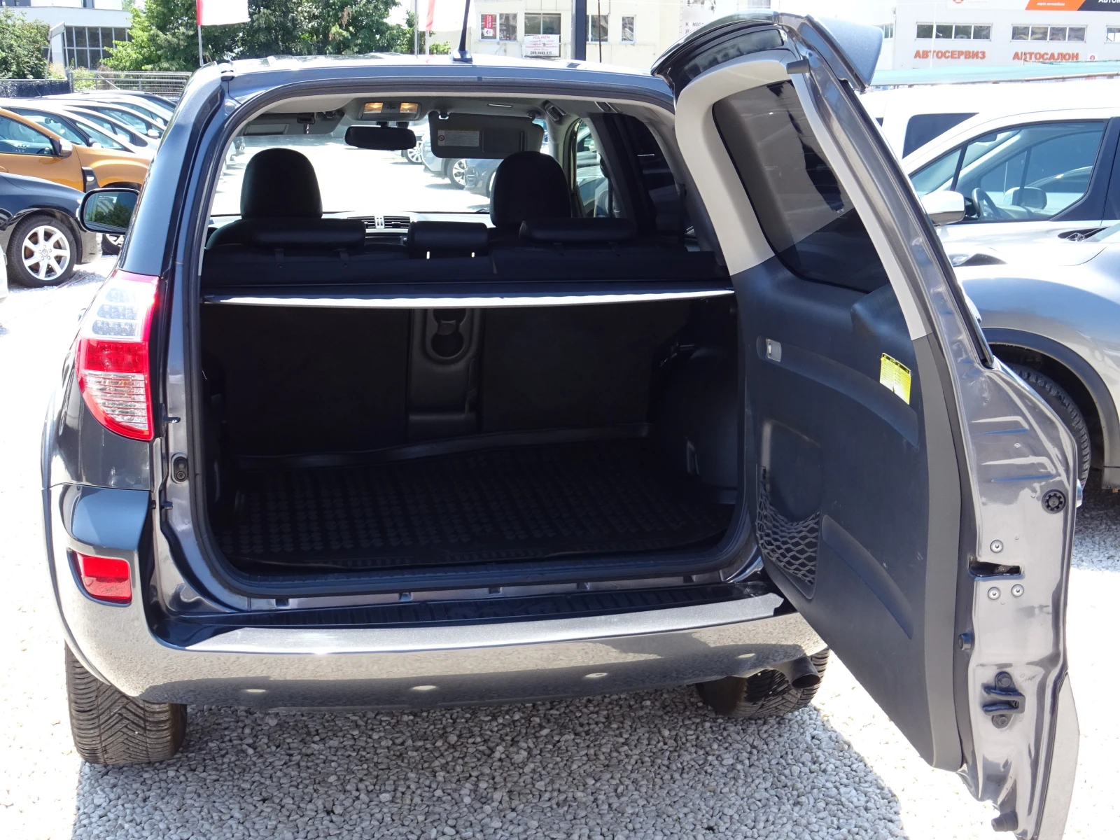 Toyota Rav4 2.2 D-CAT 150 к.с. 4x4 Automatic Executive, снимка 4 - Автомобили и джипове - 55249227