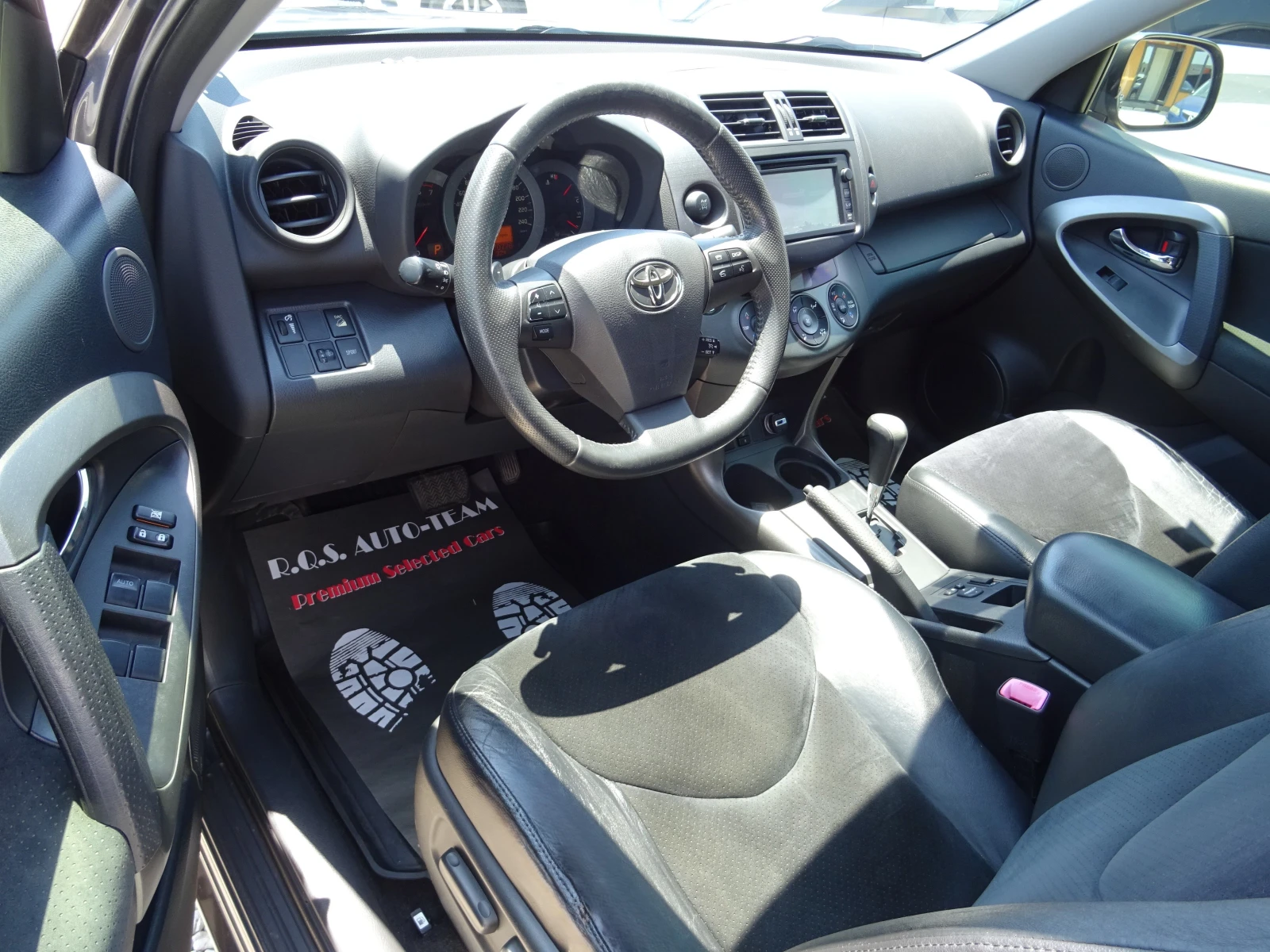 Toyota Rav4 2.2 D-CAT 150 к.с. 4x4 Automatic Executive, снимка 9 - Автомобили и джипове - 55249227