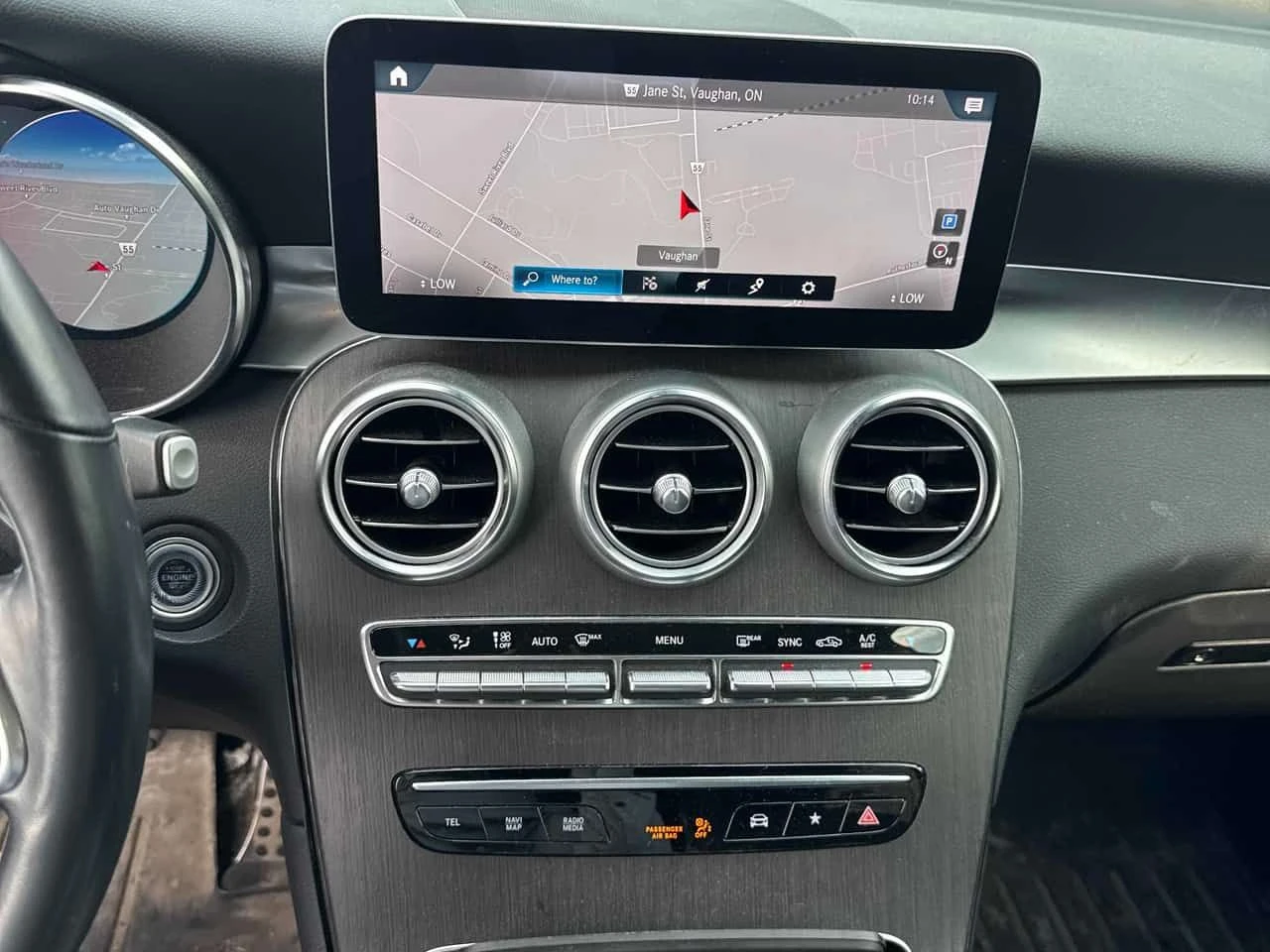 Mercedes-Benz GLC 300 * CARFAX * ОПЦИЯ ЗА ФИНАНСИРАНЕ, снимка 9 - Автомобили и джипове - 55645391
