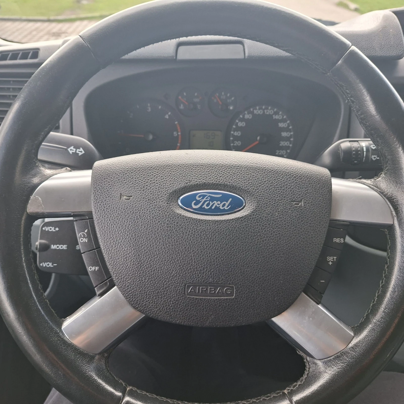 Ford Transit 2.2  KLIMATIK 2 ZONOV TEMPOMAT LANG 6SKOROSTI - изображение 9