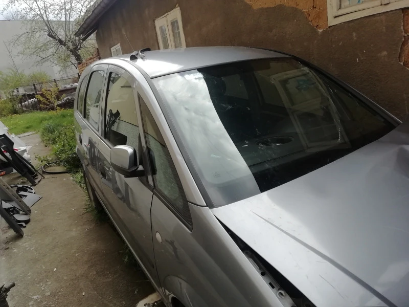 Opel Meriva, снимка 4 - Автомобили и джипове - 48452306