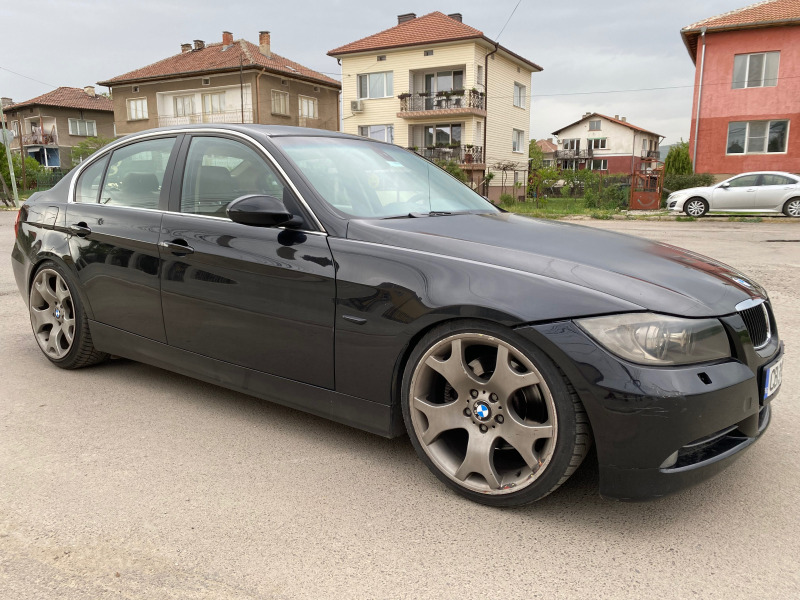 BMW 330 330, снимка 2 - Автомобили и джипове - 45306095
