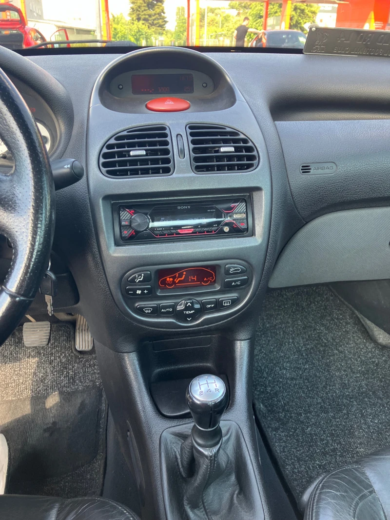 Peugeot 206 Peugeot 206cc 1.6i, снимка 16 - Автомобили и джипове - 47811683