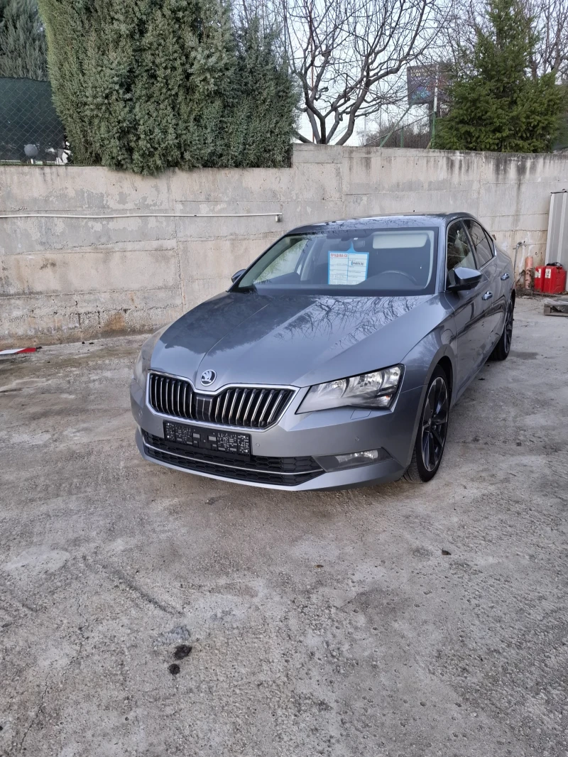 Skoda Superb, снимка 16 - Автомобили и джипове - 48556472