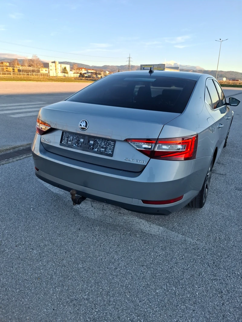 Skoda Superb, снимка 3 - Автомобили и джипове - 48556472