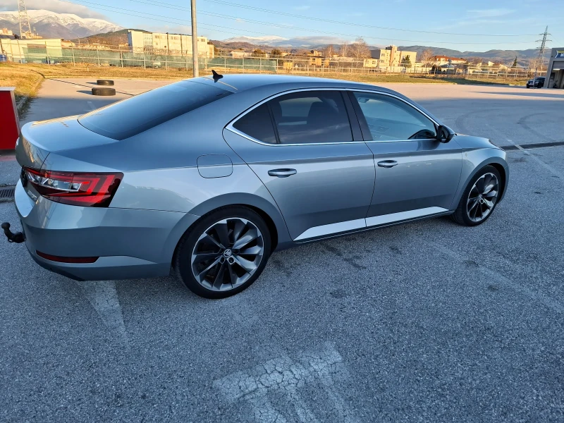 Skoda Superb, снимка 2 - Автомобили и джипове - 48556472