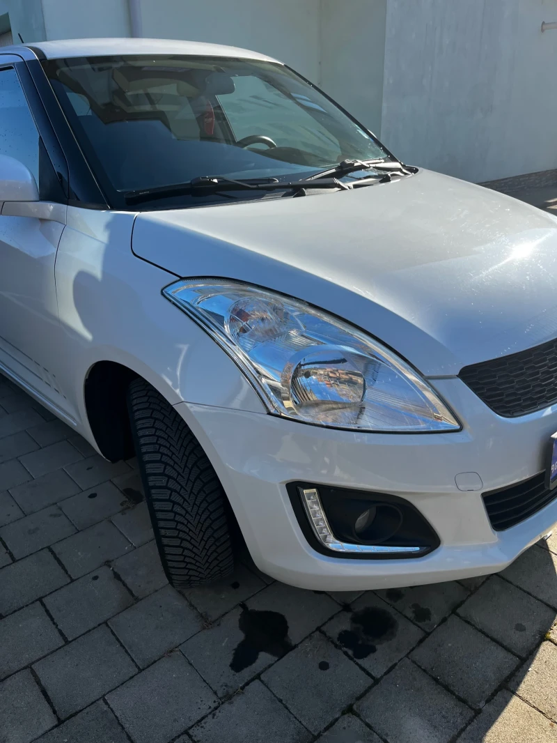 Suzuki Swift, снимка 1 - Автомобили и джипове - 48759093